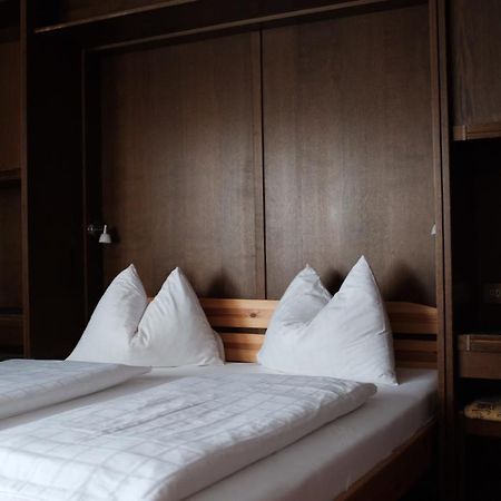 Hotel Garni Trojer Campo Tures Esterno foto