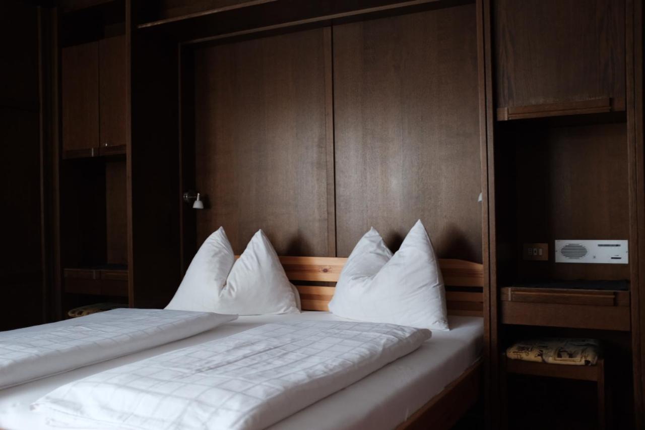Hotel Garni Trojer Campo Tures Esterno foto