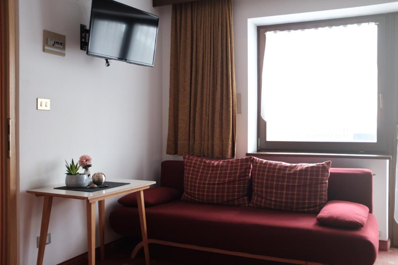 Hotel Garni Trojer Campo Tures Esterno foto